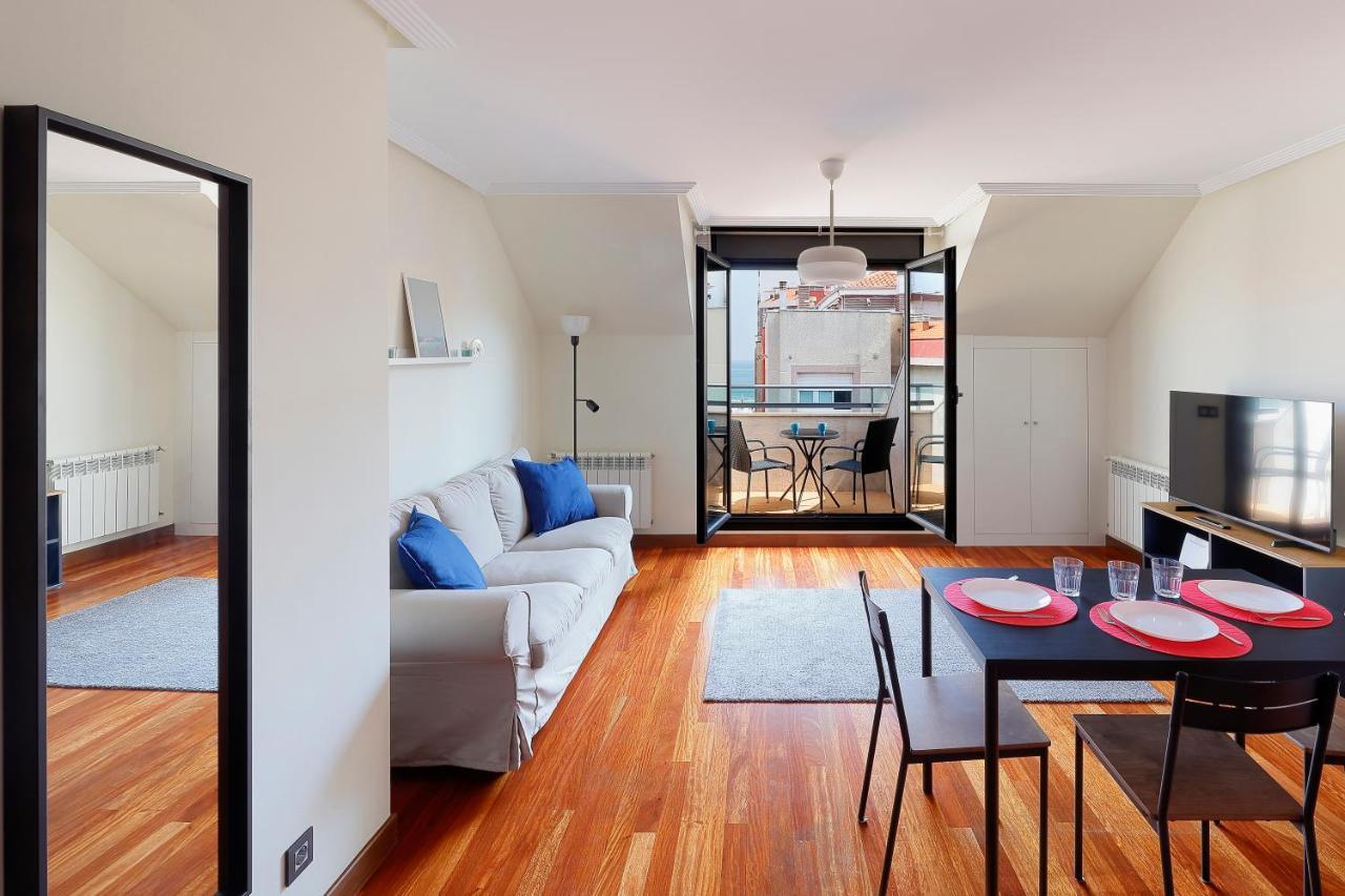Atico Con Terraza, Vistas Al Mar Y Parking En Playa De S Lorenzo Gijón Zewnętrze zdjęcie