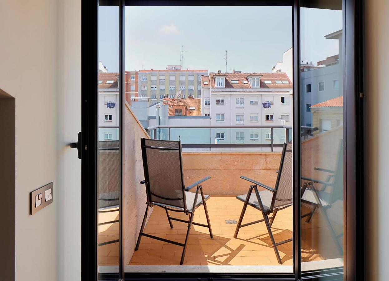 Atico Con Terraza, Vistas Al Mar Y Parking En Playa De S Lorenzo Gijón Zewnętrze zdjęcie
