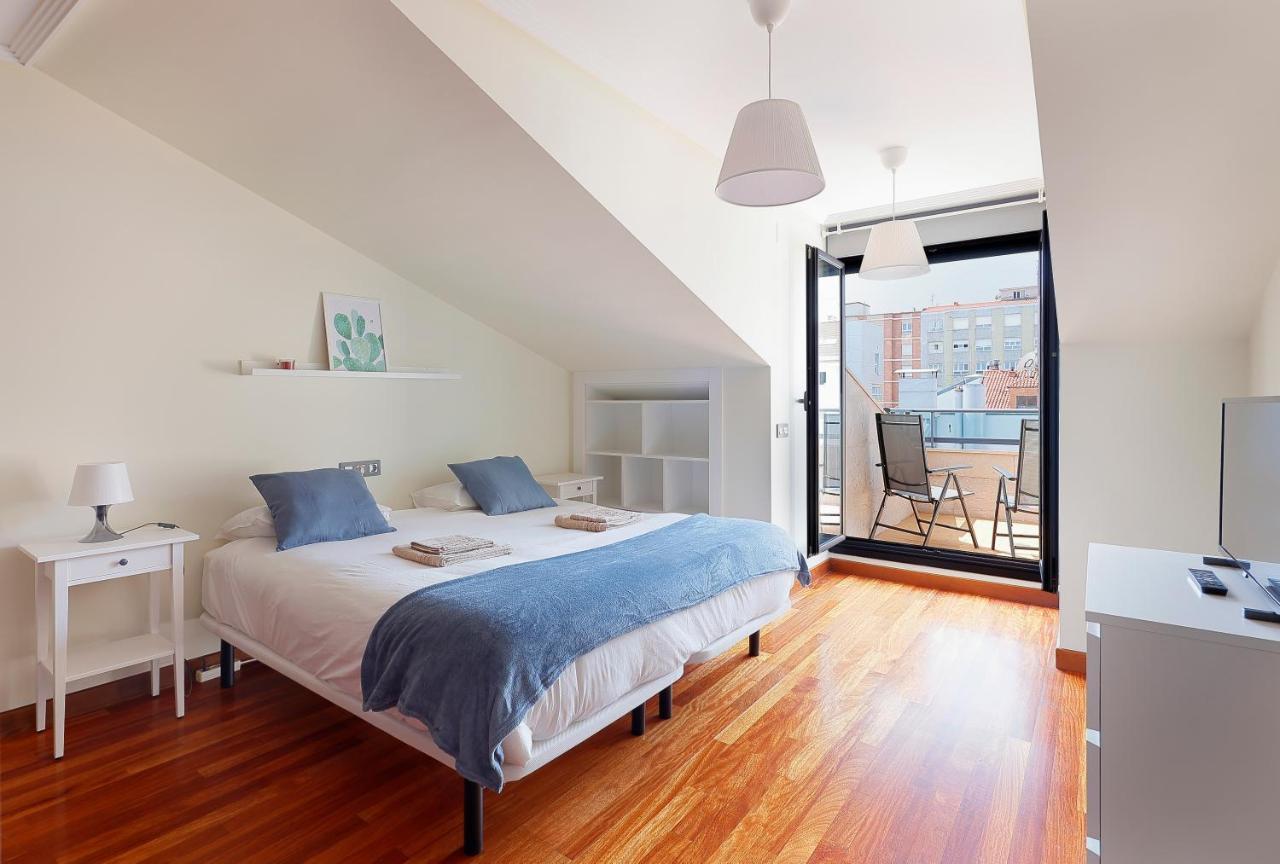 Atico Con Terraza, Vistas Al Mar Y Parking En Playa De S Lorenzo Gijón Zewnętrze zdjęcie