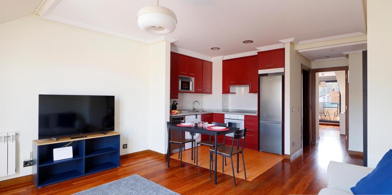 Atico Con Terraza, Vistas Al Mar Y Parking En Playa De S Lorenzo Gijón Zewnętrze zdjęcie